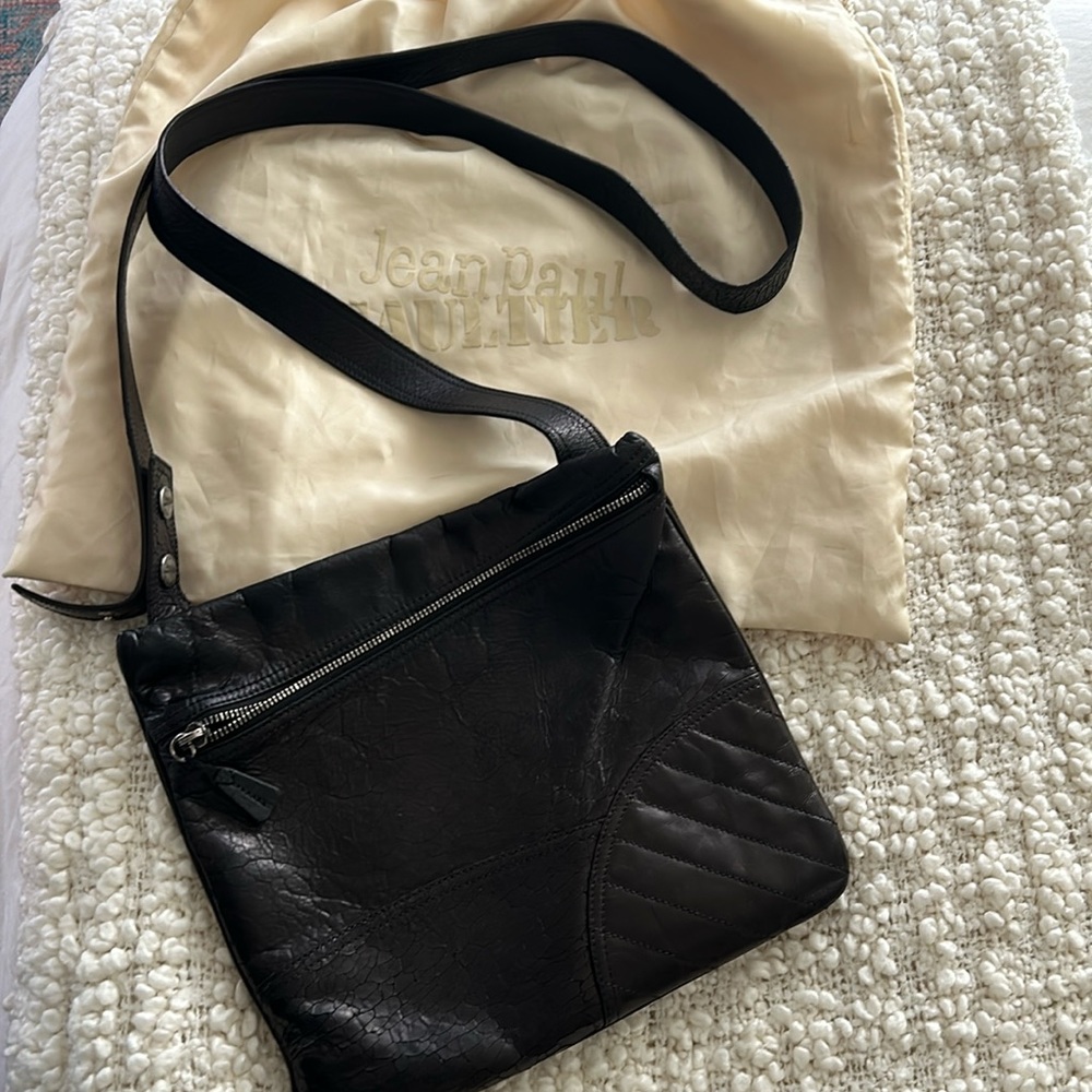 Very rare beautiful vintage cross body JEAN PAUL GAULTIER black leather